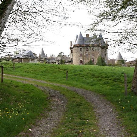 Hotel De La Gare Dol-de-Bretagne Esterno foto